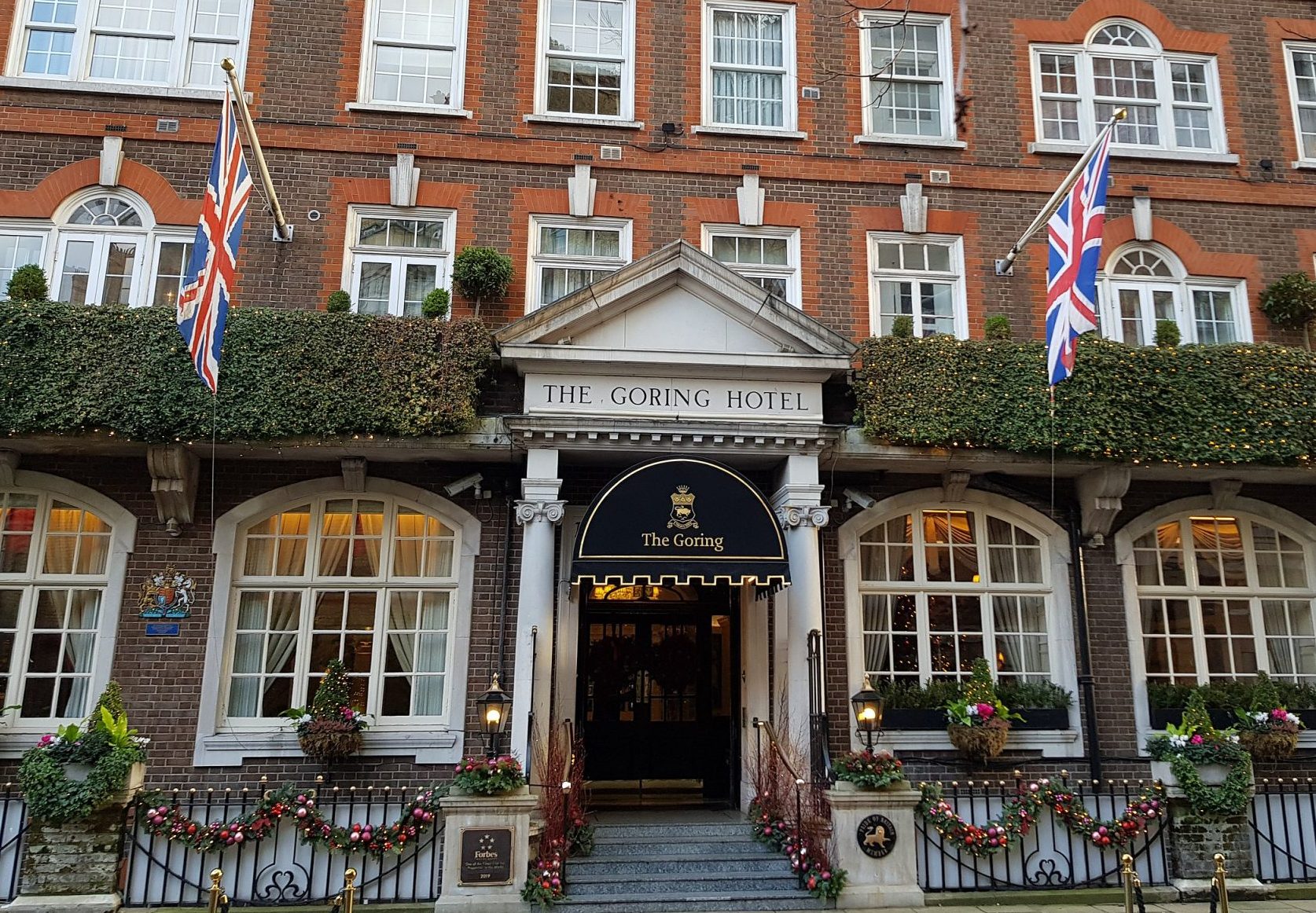 Prices for properties like the Goring Hotel in London have jumped substantially for Queen Elizabeth II's funeral. 