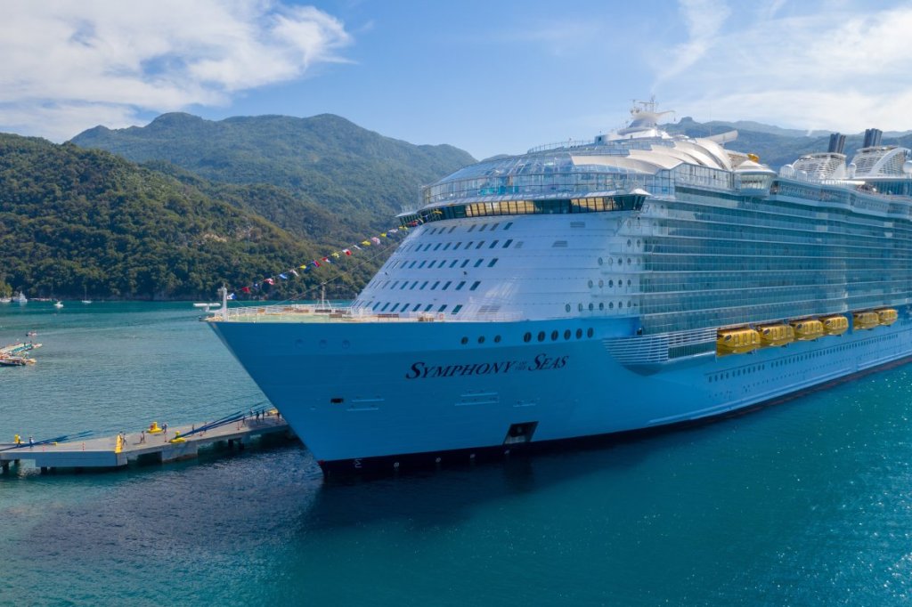 Royal Caribbean's Symphony of the Seas in Haiti