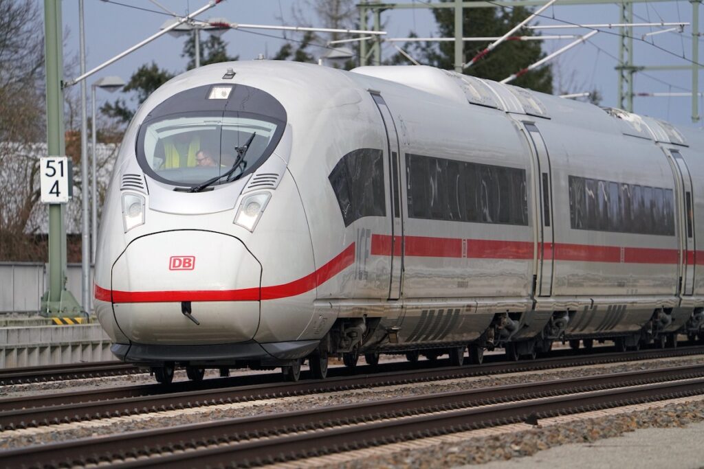 An ICE 3neo high-speed train