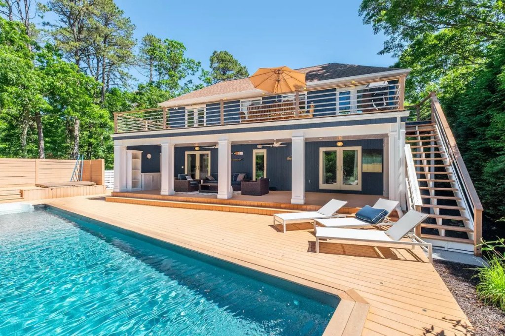 A three-bedroom property in the Hamptons, NY listed on Rove