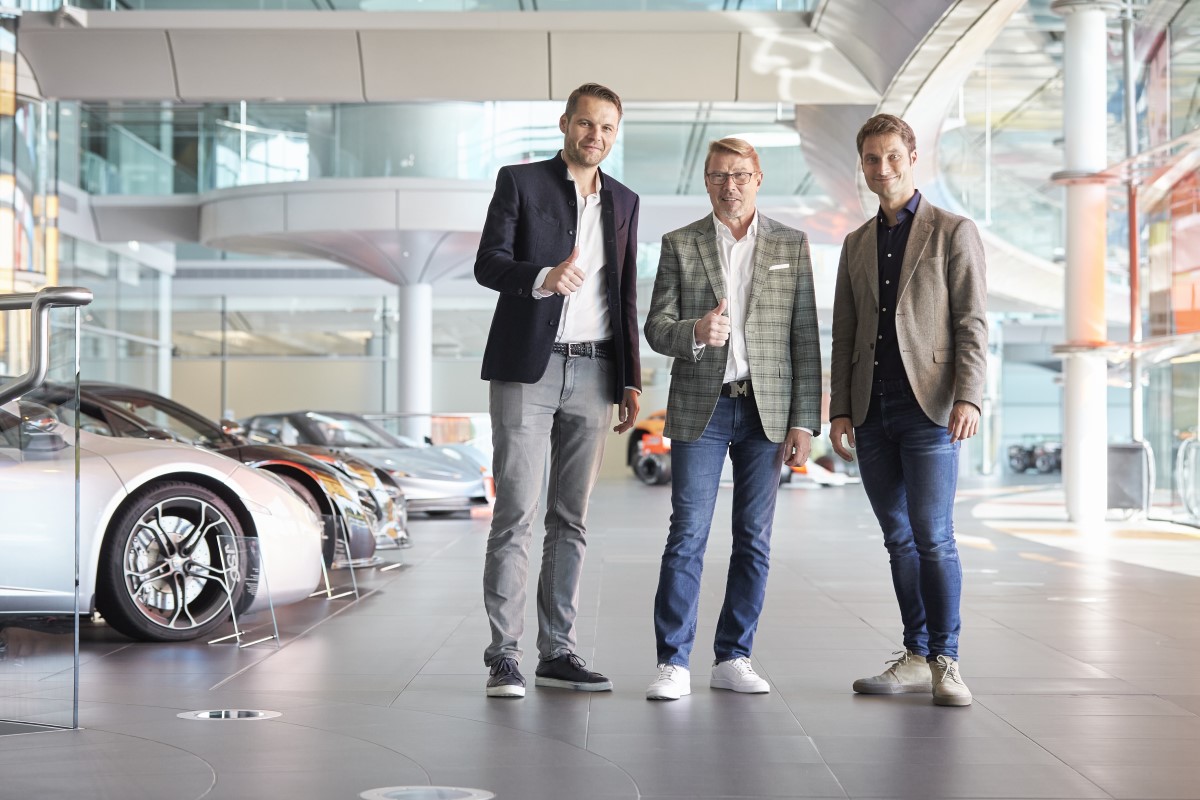  Jean-Gabriel Duveau, VP of Brand at GetYourGuide; Mika Häkkinen, F1 champion; Johannes Reck, CEO and co-founder at GetYourGuide. Source: GetYourGuide