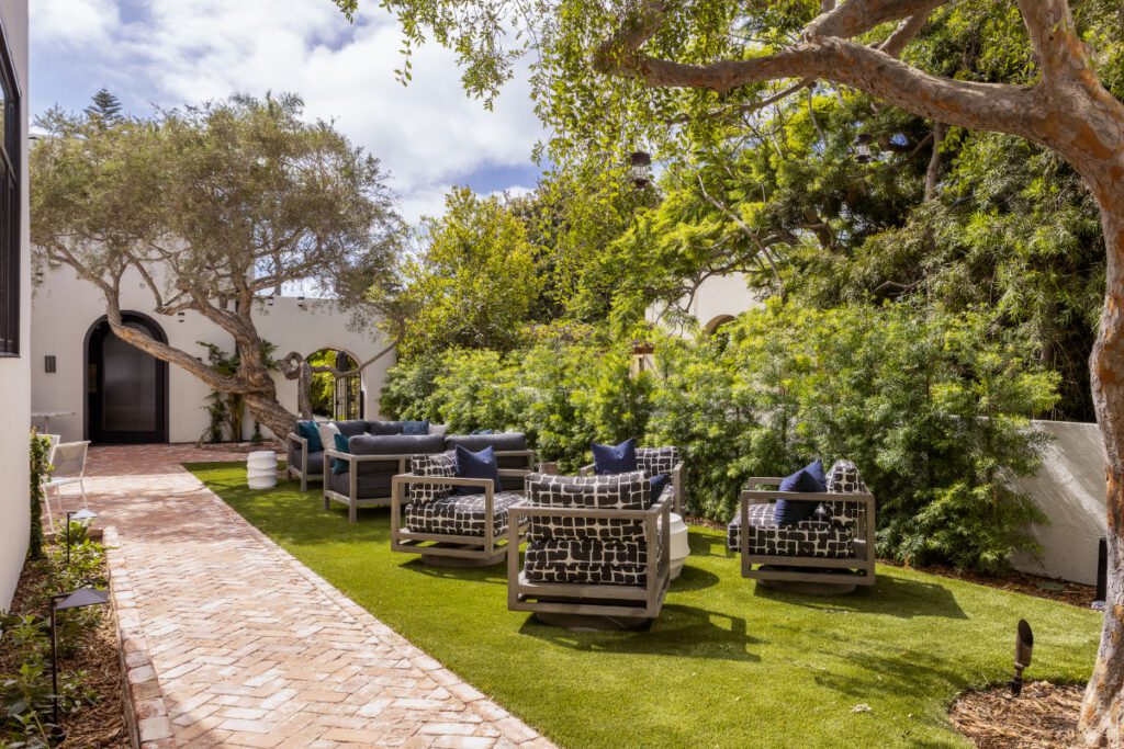 outdoor space with trees at the Orli boutique hotel