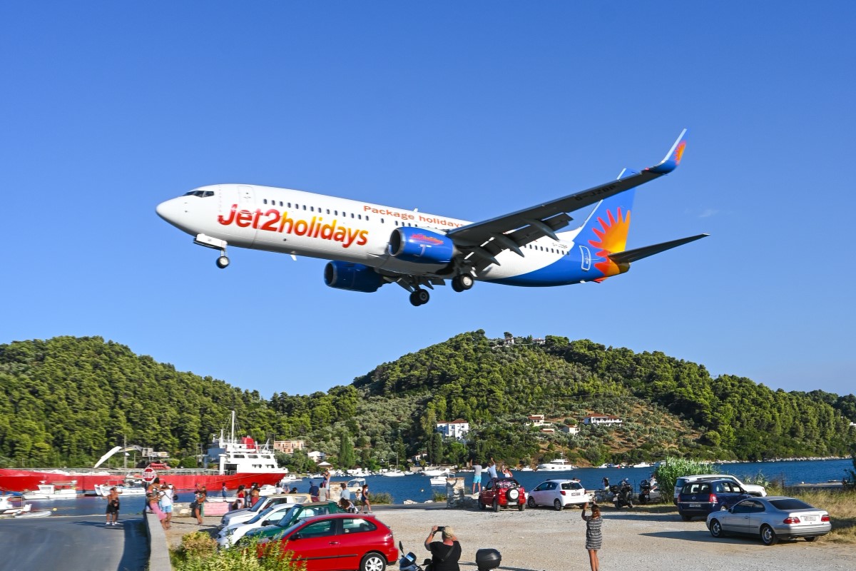 Jet2holidays plane flies over Skiathos International Airport. Source: Unsplash