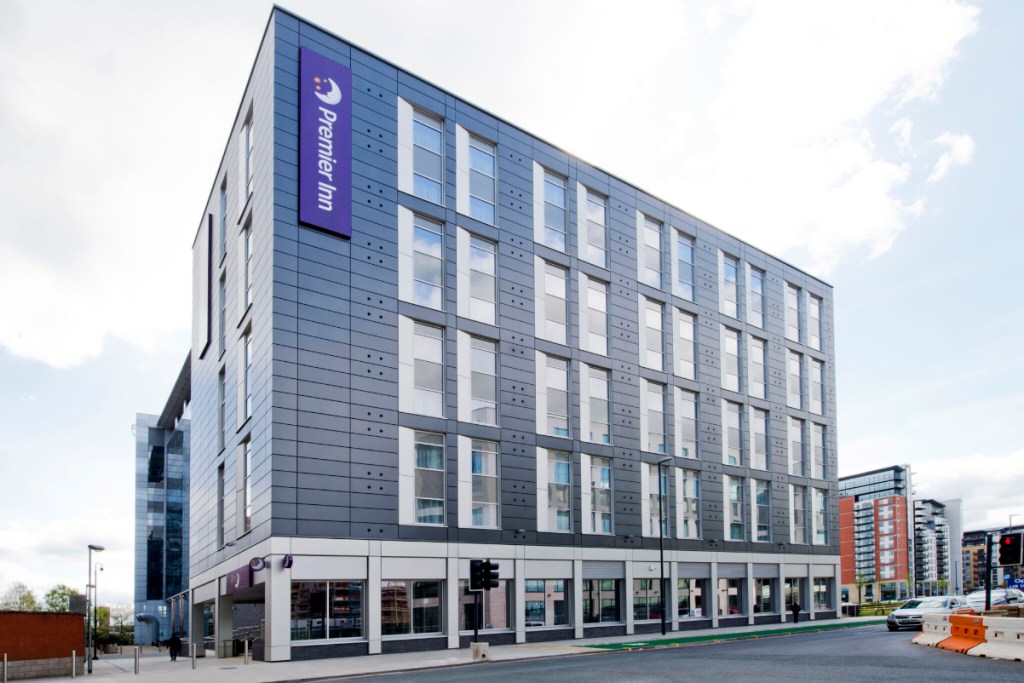 Leeds Whitehall-Road premier inn hotel whitbread