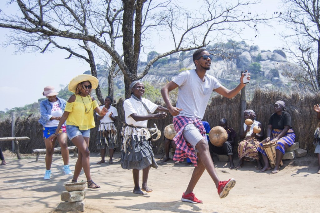 People dancing.