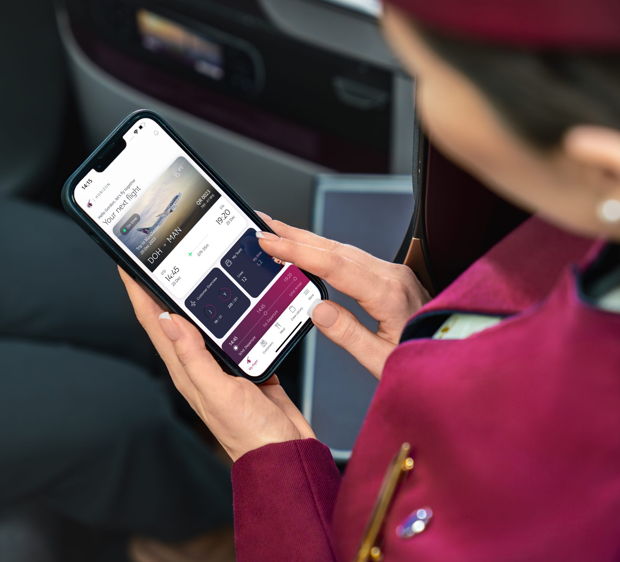 IDEAS: Qatar Airways to Provide Cabin Crew with Smart Tech