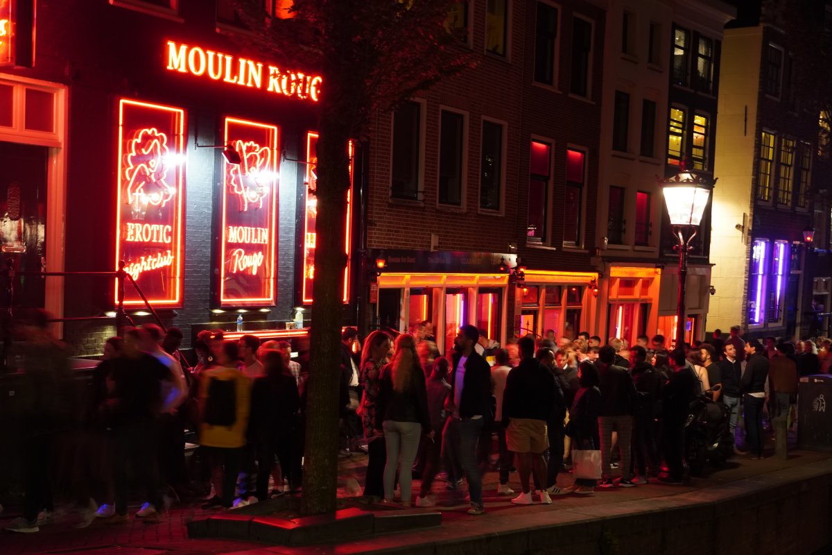 Amsterdam Picks New Spot For Red Light District Tourism