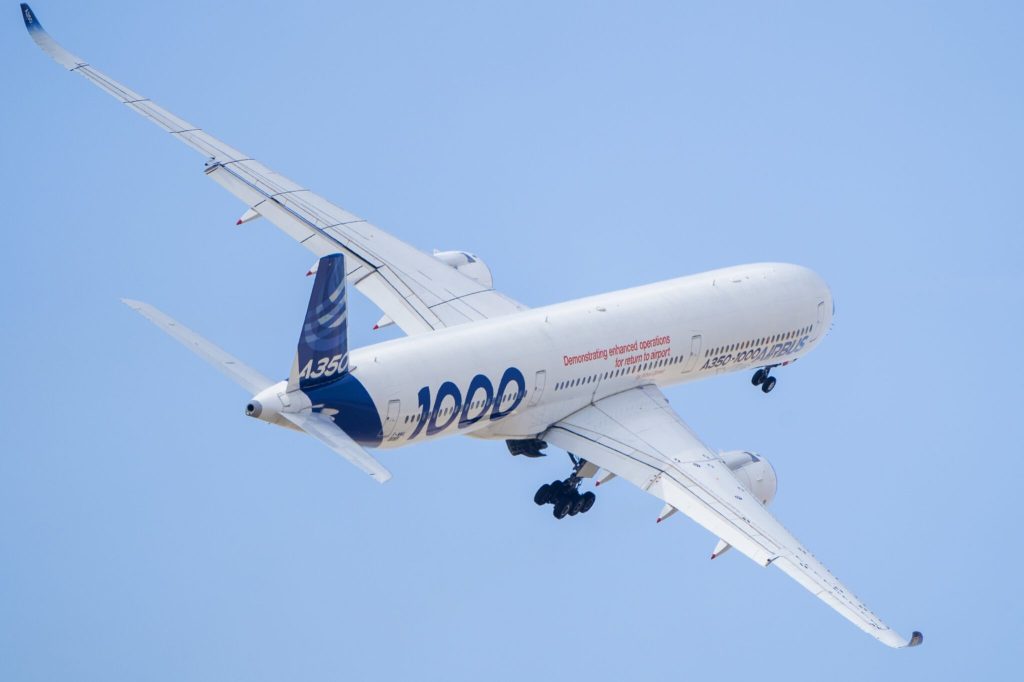 An Airbus A350-1000 flying at the 2023 Dubai Airshow