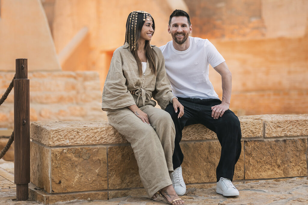 Lionel Messi and his wife Antonella Roccuzzo in Diriyah e1706368526210