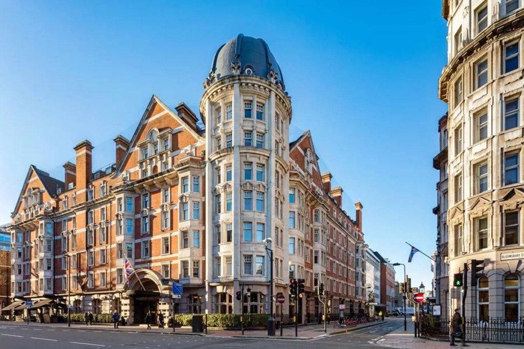 the exterior of the edwardian style london hotel Radisson Blu Edwardian Bloomsbury Street