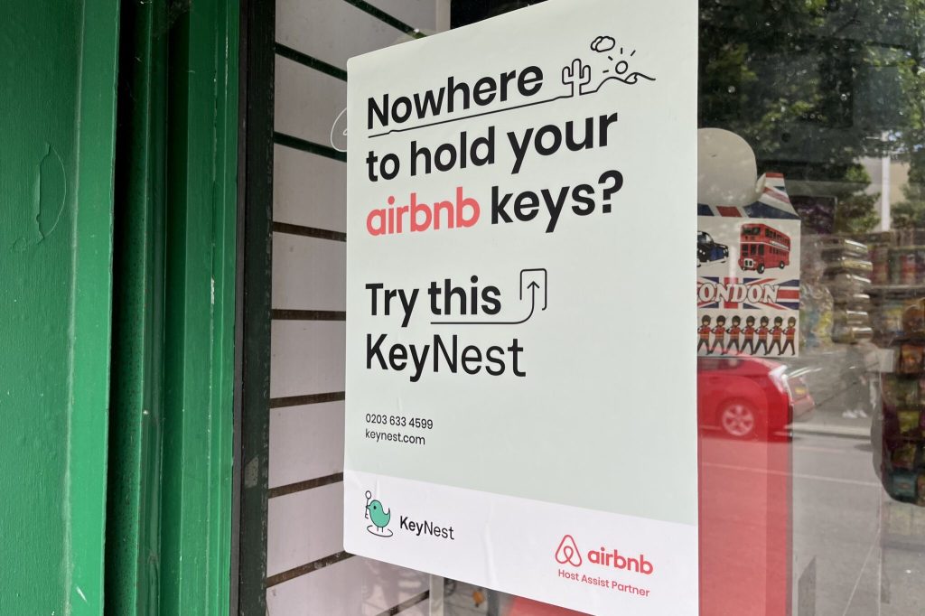 Advertisement for a short-term rental key handoff service