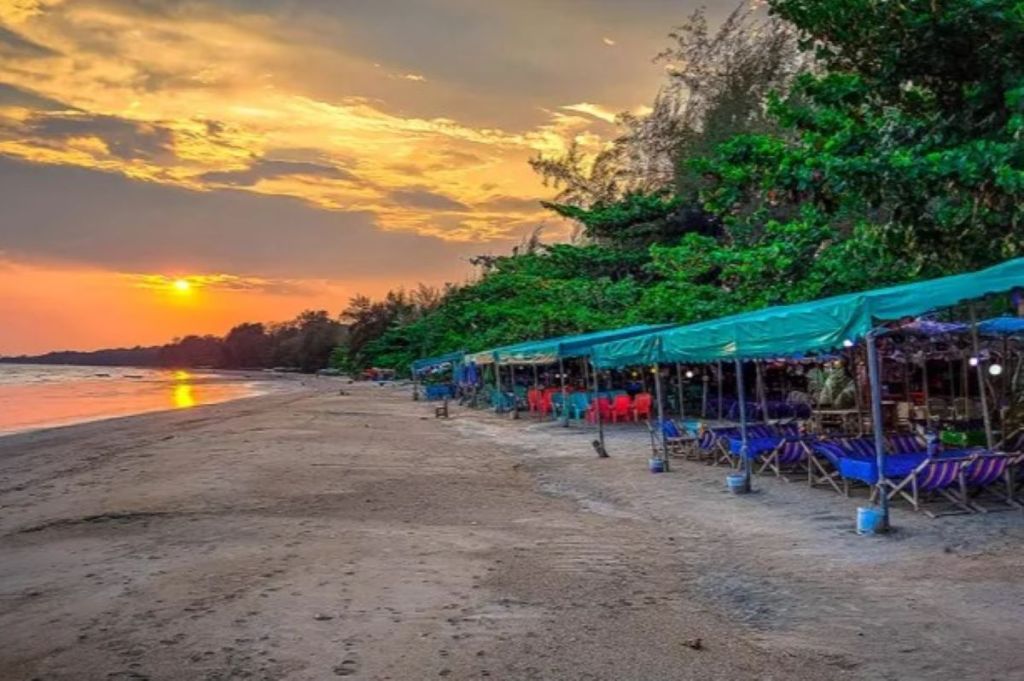 Thailand introduced a visa waiver for tourists from November 10 last year till May 10, 2024.