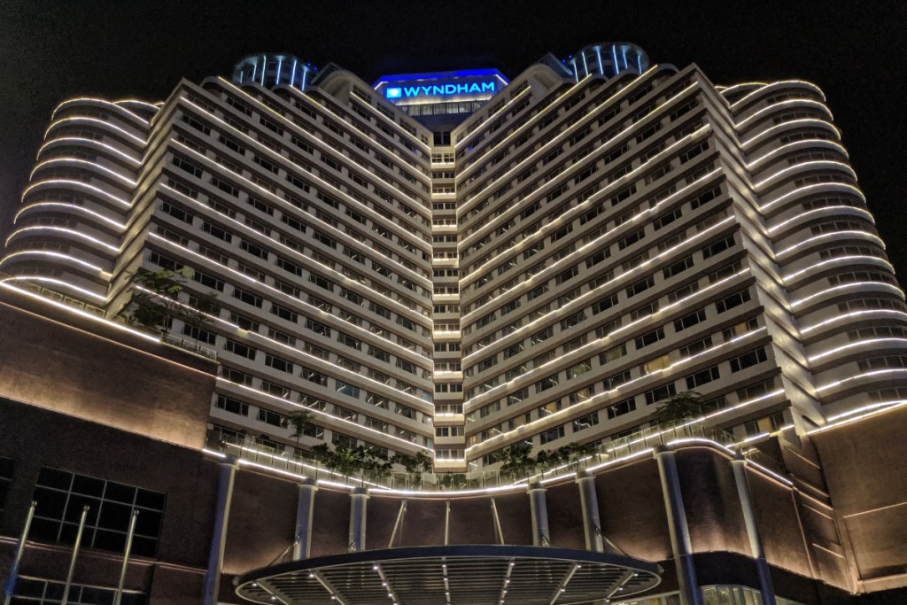 facade at night o488-key Wyndham Acmar Klang debuted in 2019 as hotel in Malyasia