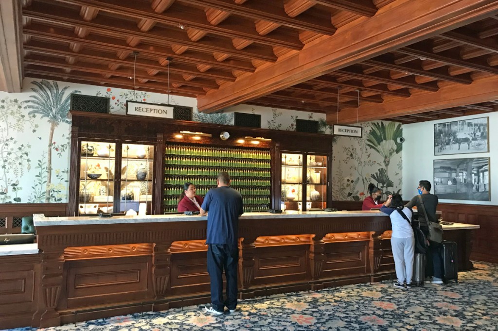 The lobby of the Hotel del Coronado in San Diego, California source laredawg creative commons flickr