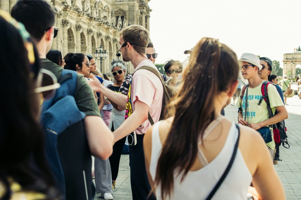 People on a tour