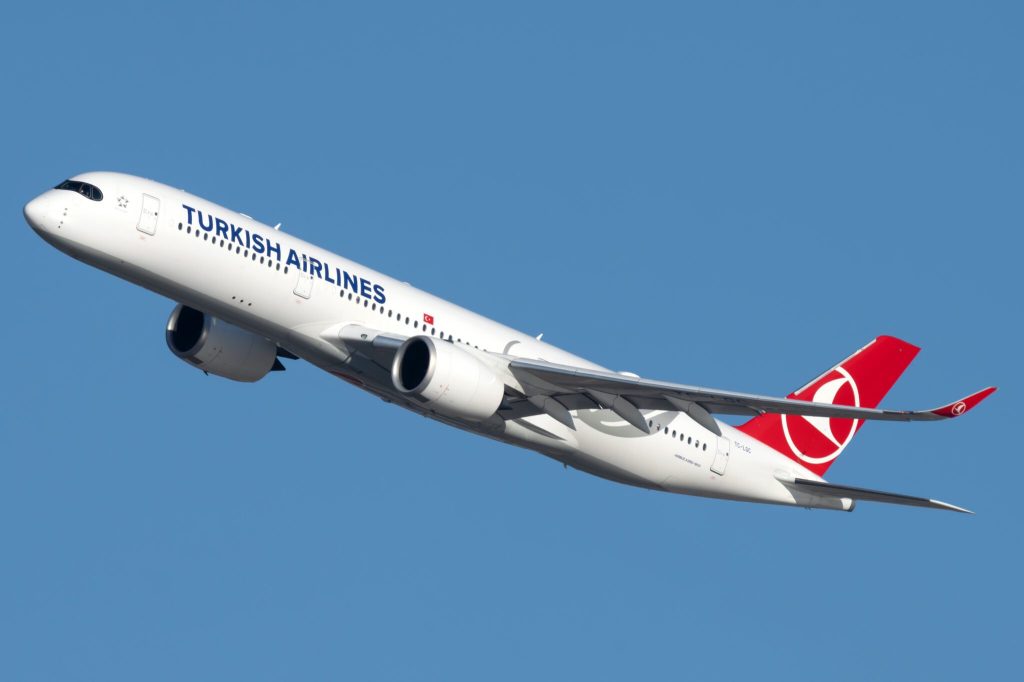 A TurkIsh Airlines Airbus A350-900