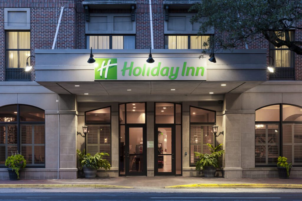 1. Holiday Inn Savannah Historic District