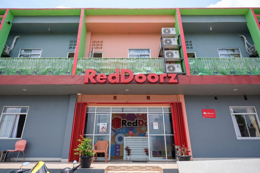 RedDoorz