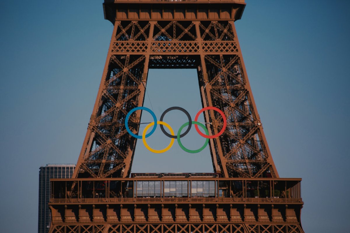 Eiffel Tower with Olympics Logo