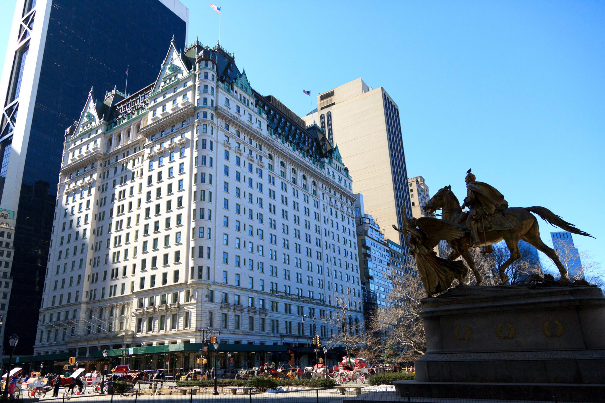 exterior view of plaza hotel in new york city on a sunny day