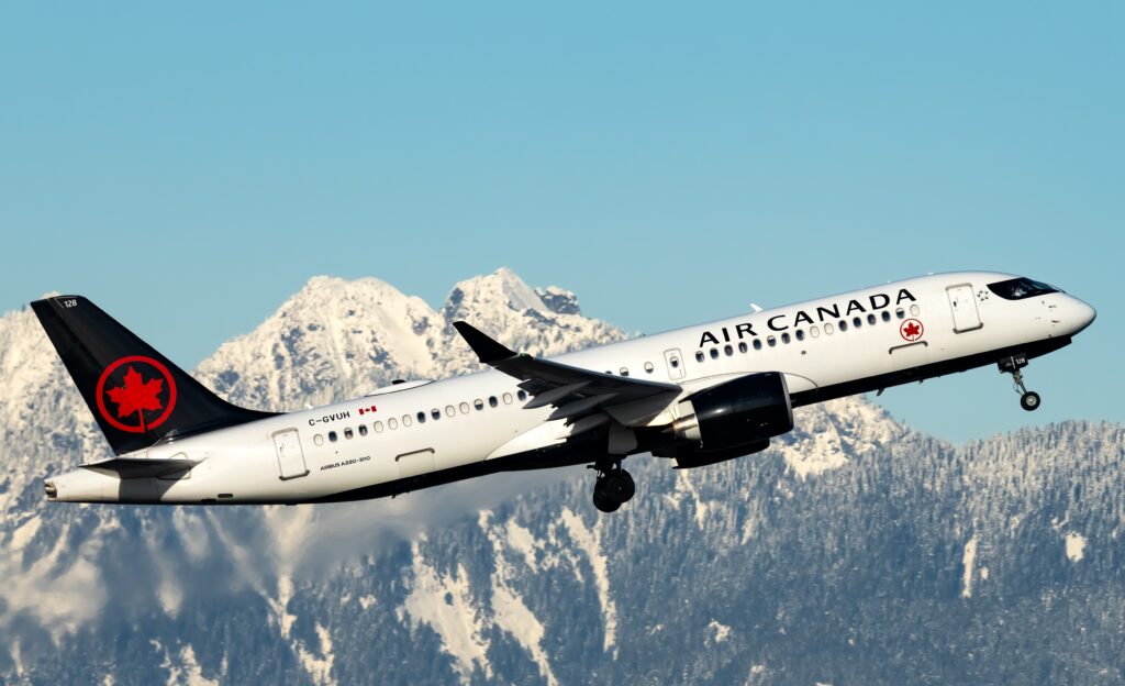 C GVUH Air Canada Airbus A220 300