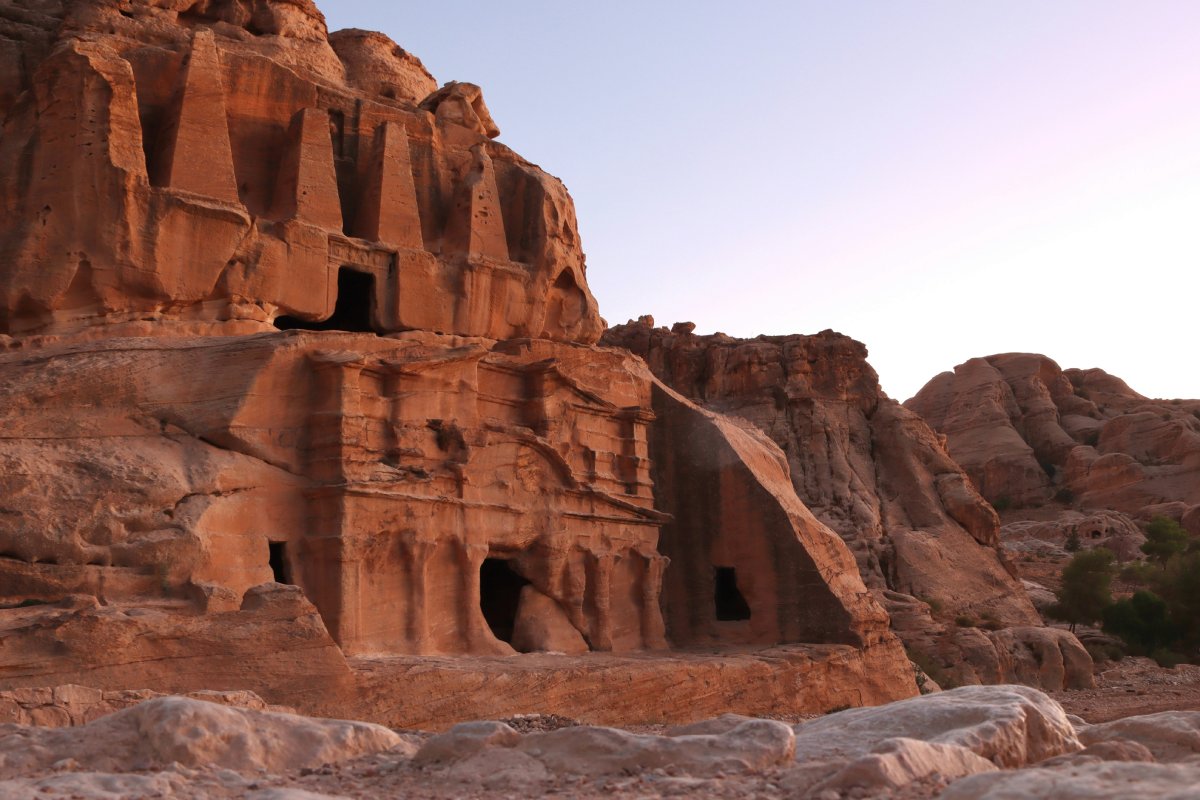 Petra, Jordan. Photo Credit: Hongbin on Unsplash