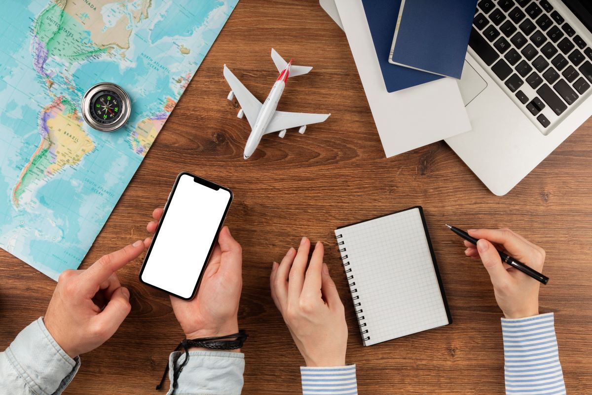 Representational image of online travel planning and booking.