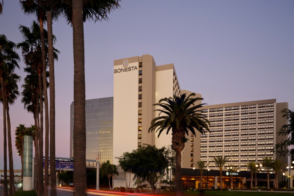 exterior of Sonesta Los Angeles Airport LAX at dusk