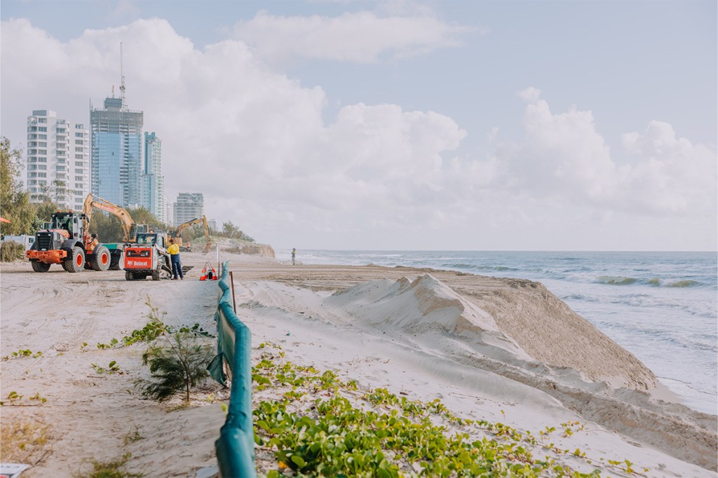 gold coast beach destroyed