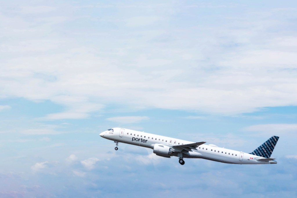 Canadian Tourists Bailed On the U.S. — Canadian Airlines Still See Growth