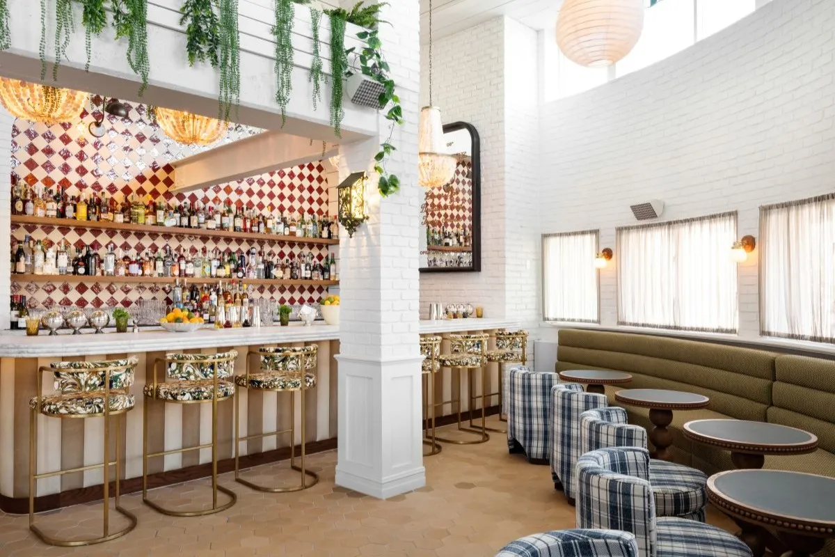 hotel bar
