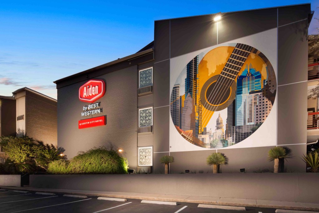 exterior of an Aiden hotel in Austin Texas